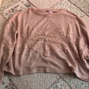 Crop sweater with lace
